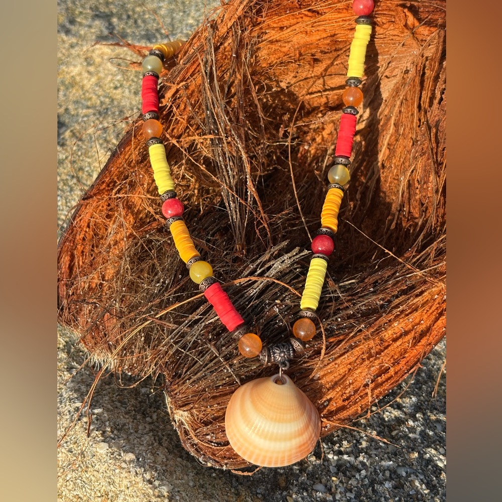 Sunrise Sunset Heishi & Shell Pendant Necklace